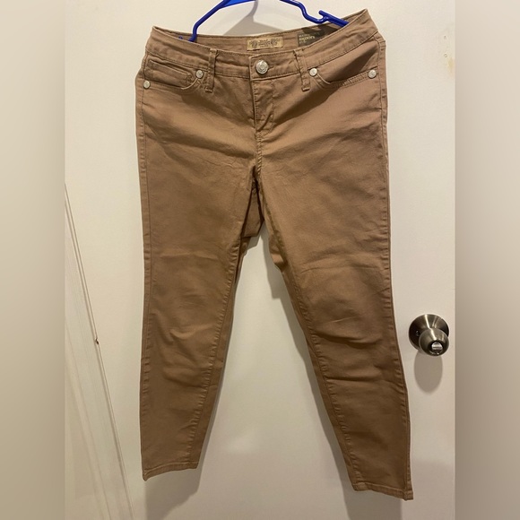 Ladies jeans - Picture 1 of 3